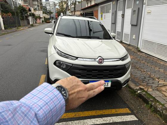 FIAT TORO 1.8 16V EVO FLEX FREEDOM AT6 FIAT TORO 1.8 16V EVO FLEX FREEDOM AT6